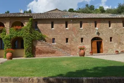 Independent villa with wonderful view. Pool. Up t 22 guests