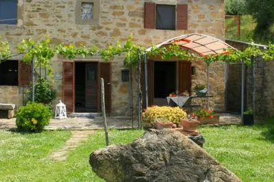 Image de Indipendent house with 5 sleeps and private pool. Cortona