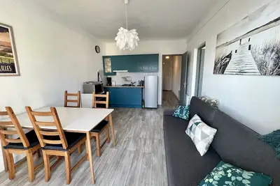 Image de Saint-Cyprien: Cozy 2-bedroom apartment with sea view