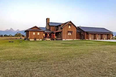 Image de Luxury Family Home with Full Teton Views