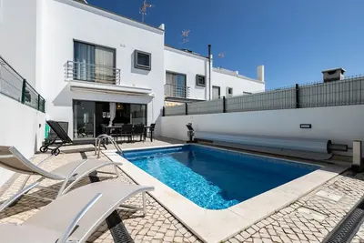 Image de Villa avec piscine privée à 100m de la plage by Algarvemanta (16v3)