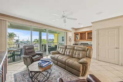 Image de Beach Getaway in Bradenton Beach with Games, 2 Mins to Beach! - A Twist of Lime