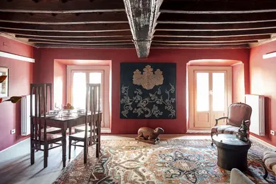 Image de Intimité et luxe urbain: un appartement superbe, central, proche de tout!