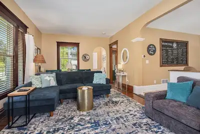 Image de Oar-Chard House | Family Retreat Near Lake Michigan with Fire Pit & Playset