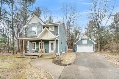 Image de Firefly Grove | Colorful Woodland Retreat | Close to Lake Michigan | Kayaks