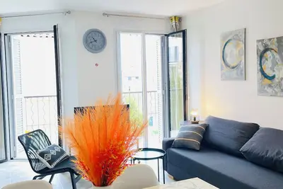 Image de Brand New 2br Apartment Old Town Antibes w/Parking