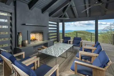 Image de SkyFall 3br 2. 5ba Eco-Friendly View Home near Blowing Rock