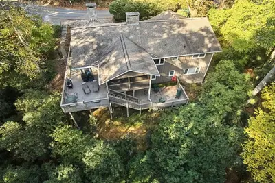 Image de Rhodie Retreat 4br/3ba Traditional Home in Downtown Blowing Rock