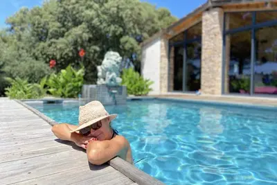 Image de Mas en pierre au milieu de la Garrigue Nîmes \/Piscine\/10 minutes du centre