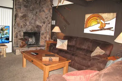 Image de Perfect Family Townhouse Just Steps from Snow Summit!