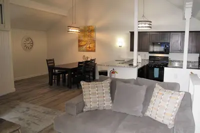 Image de Gorgeous Mountain Getaway Right at Snow Summit