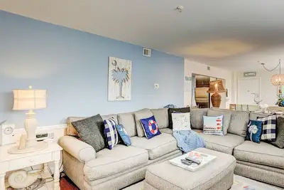 Image de Charming Coastal Villa w/ Pools, Hot Tub, Gym & Private Beach Access