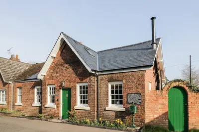 Image de Station Masters Cottage, pet friendly, with open fire in Blakedown