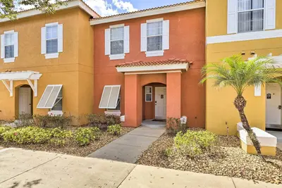Image de Cozy Kissimmee Townhome ~ 8 Mi to Disney World!