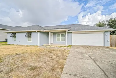 Image de Modern home with WiFi, deck, washer/dryer & central Ac
