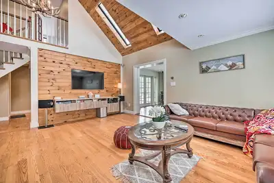 Image de Poconos Cottage w/ Sauna ~ 10 Mi to Camelback!