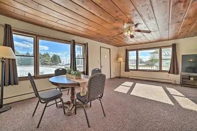 Image de Cozy Tawas City Home w/ Views of Lake Huron!