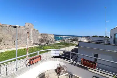 Image de Appartement 'Casa Vacanze Sophia Otranto' avec vue sur mer, terrasse et climatisation
