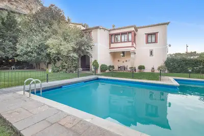 Image de Maison de vacances \"Can Lluís\" avec vue sur la montagne, piscine, jardin et Wi-Fi