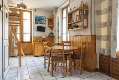 Image de Studio au centre du village de St Gervais avec balcon