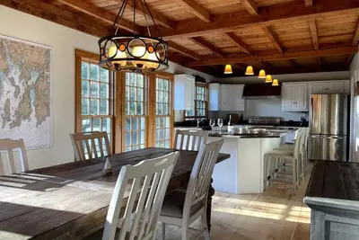 Image de Spacious Getaway Close to Newport & Beaches