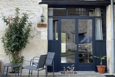 Image de Gîte « Le Chai » Domaine Métairie des Gâcheries -Piscine-Dordogne/Perigord Vert