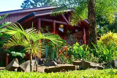 Image de Cabins with park and pool
