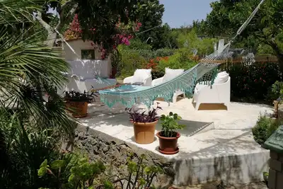 Image de Family house with sheltered pool, wifi, mountain views