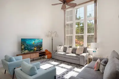 Image de Fabulous island retreat near the beach with pools, hot tub & patio