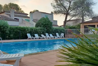 Image de Appartement 4 personnes dans copropriété au calme  - piscine - proche mer