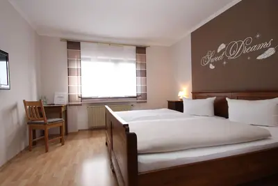 Image de Double room with shower/Wc - Gasthaus-Pension-Rest. Bucket