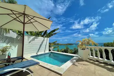 Beautiful villa close to Beach with ocean views