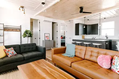 Image de Shipping Container Guest House