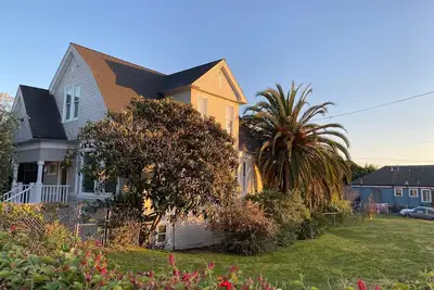 Image de Welcome to our beautiful house with everything you need to enjoy the city!