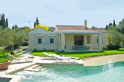 Image de Rodia villa Corfu. A villa with swimming pool, free parking, Wi-Fi, fully equipped.
