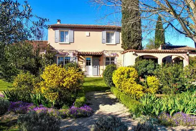 Image de Belle maison à Saint Quentin la.