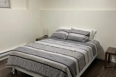 Image de Cozy Suite in family neighborhood, near hiking trails and park