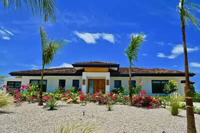Image de Casa Palmeras-New Luxury 4br in Hacienda Pinilla with Bc access