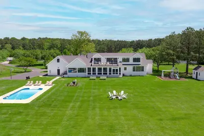 Image de Ranch At Royal Oak- Exclusive waterfront pool pier
