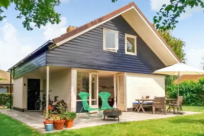 Image de Belle maison à Brouwershaven avec WiFi