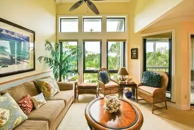 Image de Luxury Island Rental/Club w/Pool, Kayaks, 3br Priv Beach Access, Boat Dock Avail