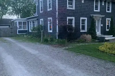 Image de Experience Tecumseh charm, just a quick 27-min drive to speedway fun
