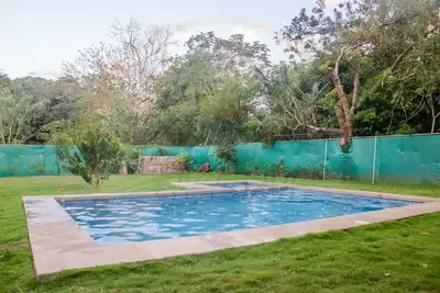 Image de Country house with heated pool and huge backyard.