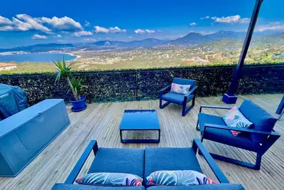 Image de Apartment for 2/4 people with superb sea view and Jacuzzi in Porticcio