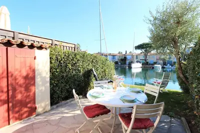 Image de Maison 2 chambres Ă Port Grimaud - vue canal, amarrage 15m, Wifi