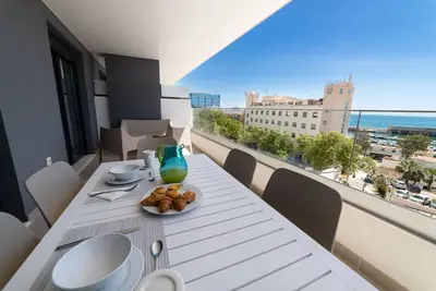 Image de 2 Rooms Low-Floor Sofabed