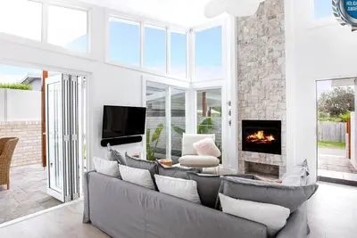 Image de Unwind - Pet Friendly - 1 Min Walk to Beach