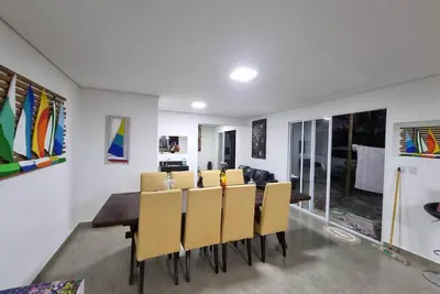 Image de Two minutes from the beach. House in the middle of nature. 500m of private area.