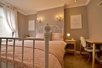 Image de Bayview 'For a beautiful coastal retreat'