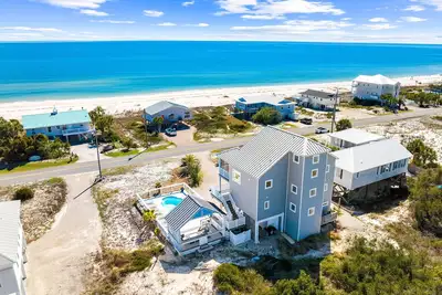Image de Ahoy'ster: Gorgeous First Tier Home, Private Pool, Pet-Friendly – Sleeps 16